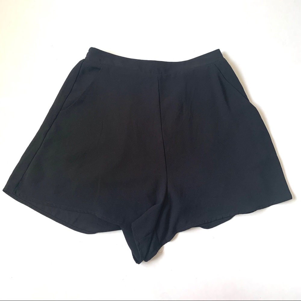 Lush Comfy flowy dress shorts